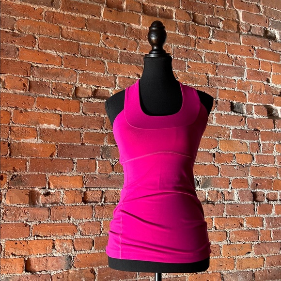 🇨🇦 🍋 Lululemon Tank (Built in bra) 🍋 - Picture 1 of 2